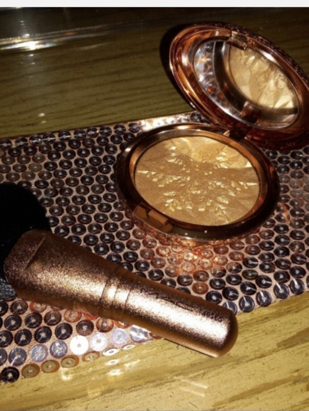 MAC Cosmetics Limited Edition Lot 24 Pcs - Picture 10 of 10